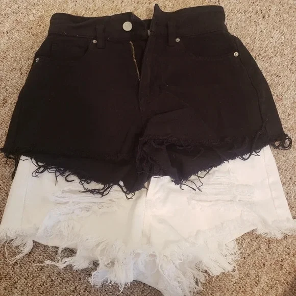 2 pair High Rise Shorts Black/White - Picture 4 of 7